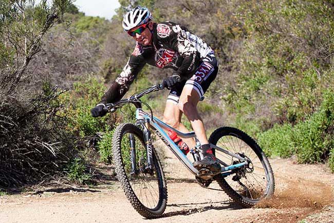 Töltsd fel magad maximálisan az edzésedhez, versenyedhez és a kirobbanó egészség eléréséhez! - Hammer Nutrition CEE